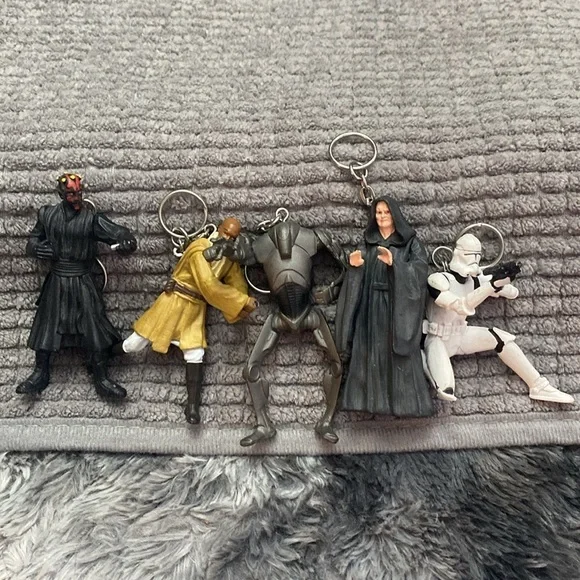 25 Star Wars Keychain Action Figure Collection - Picture 7 of 16